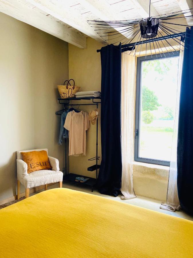 Mas Des 2 Platanes Bed and Breakfast Arles Buitenkant foto